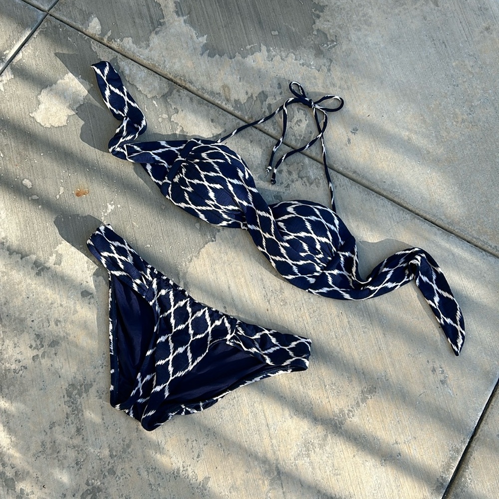 Robin Piccone bikini